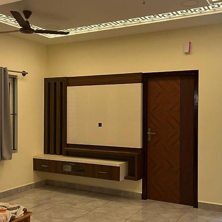 Guru Home Stay Near Sri Ramanasramam Tiruvannamalai Exterior photo